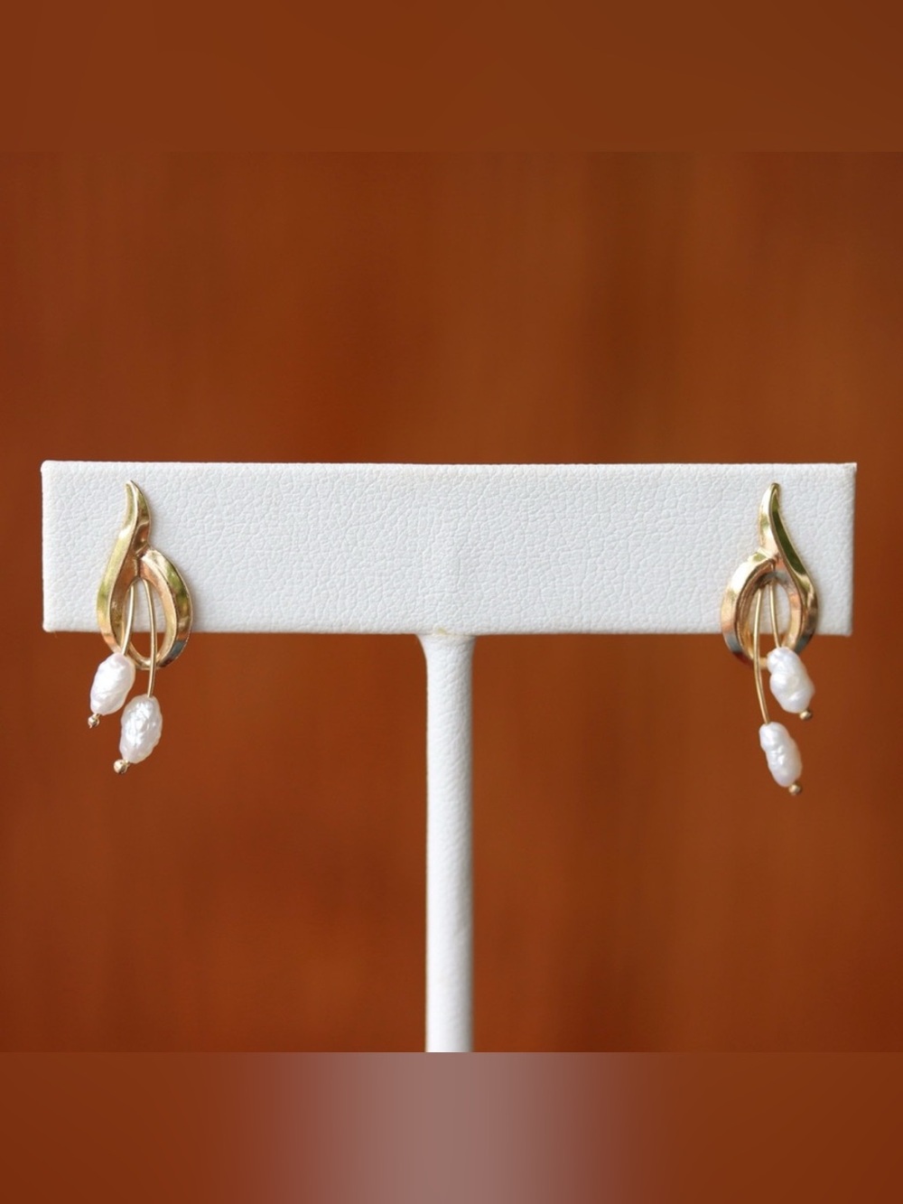 14k Solid Gold Post Earrings w/ Freshwater Pearl Curved Design